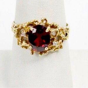 10KP GTR Yellow Gold Garnet w/ Diamond accents Ring Size 8